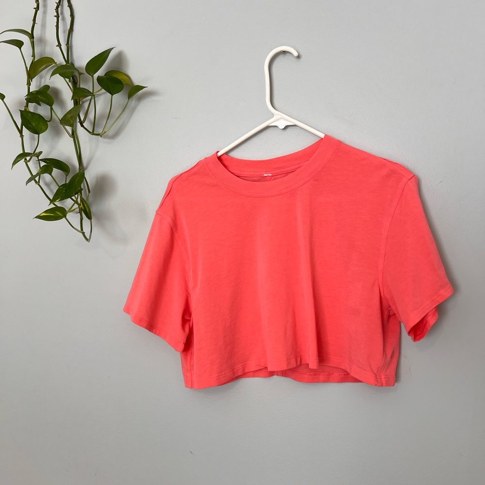 🍋 LuluLemon All Yours Cropped T-Shirt